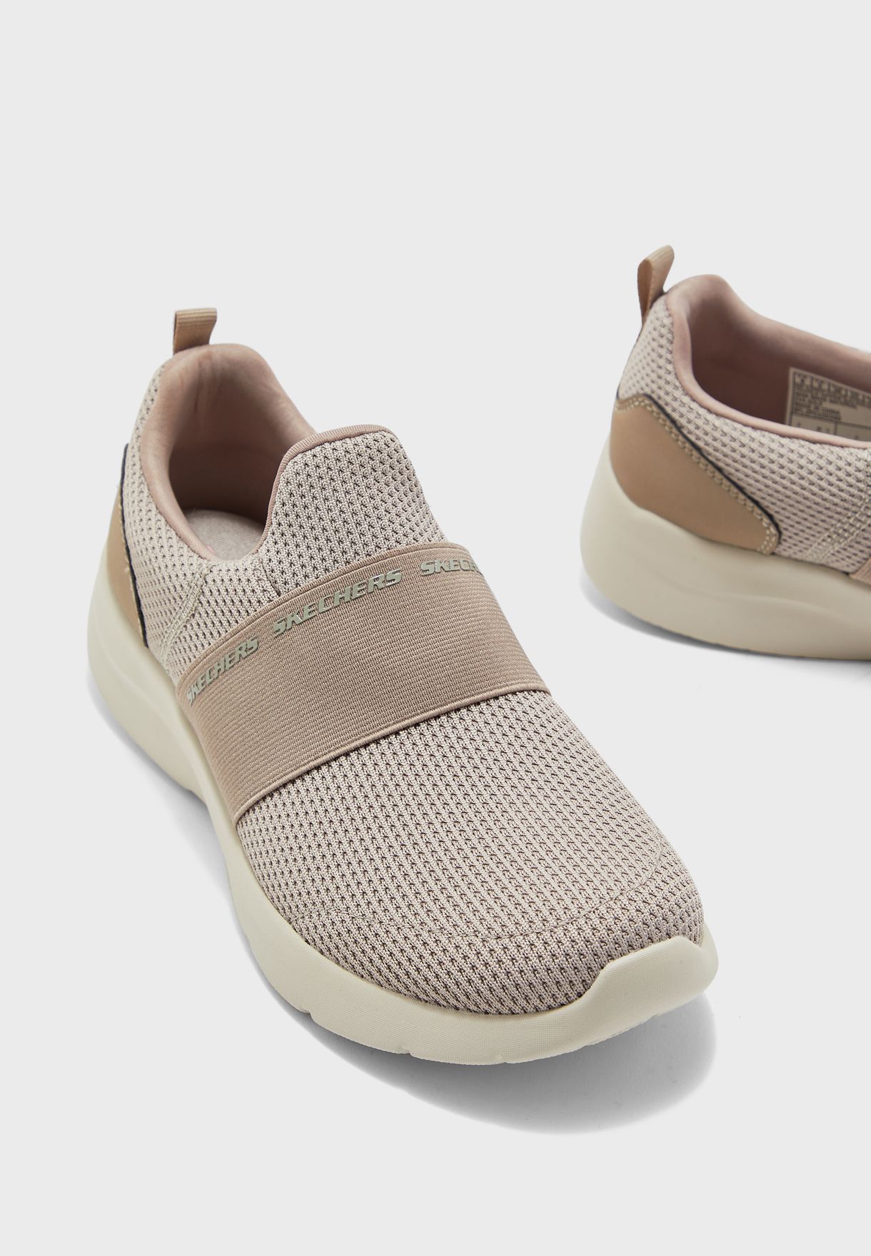 skechers dynamight 2.0 quick turn