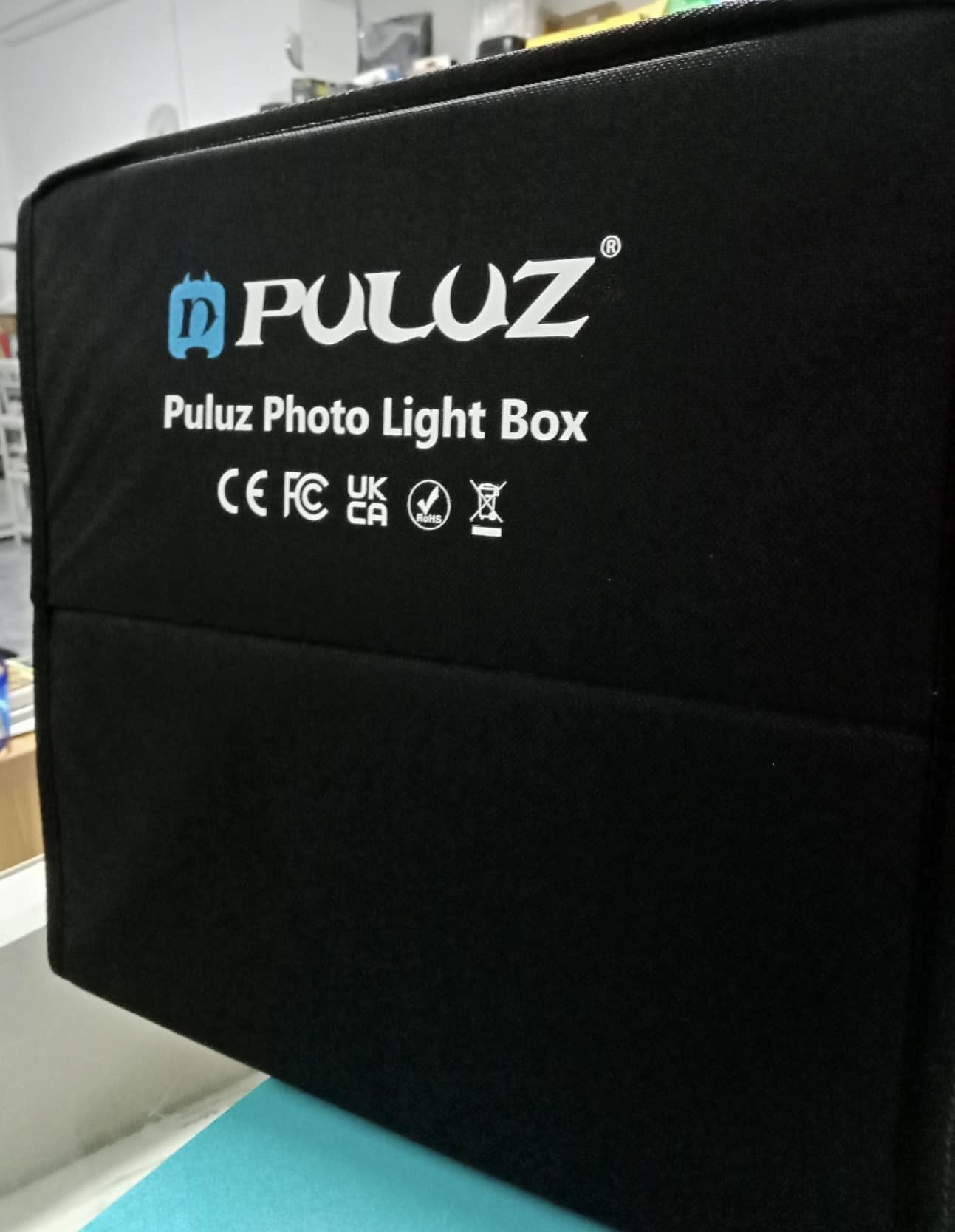 PULUZ Tenda Luce Da 40 Cm – Lightbox Portatile Con 4 Sfondi E 3 Pannelli LED Per Foto Di Prodotti (Bianco, Nero, Verde, Arancione)