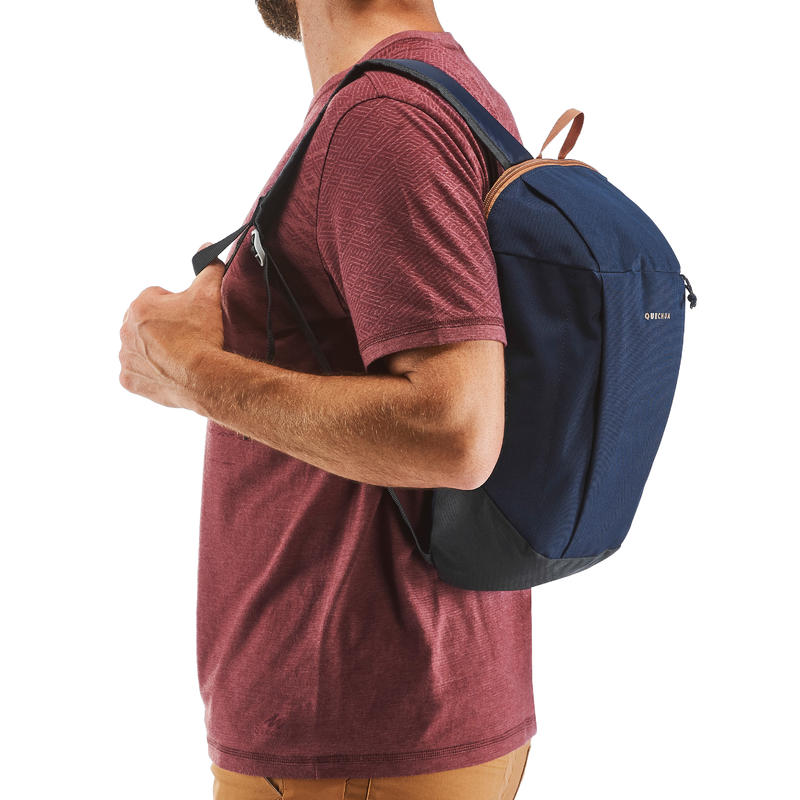 quechua 10 ltr backpack